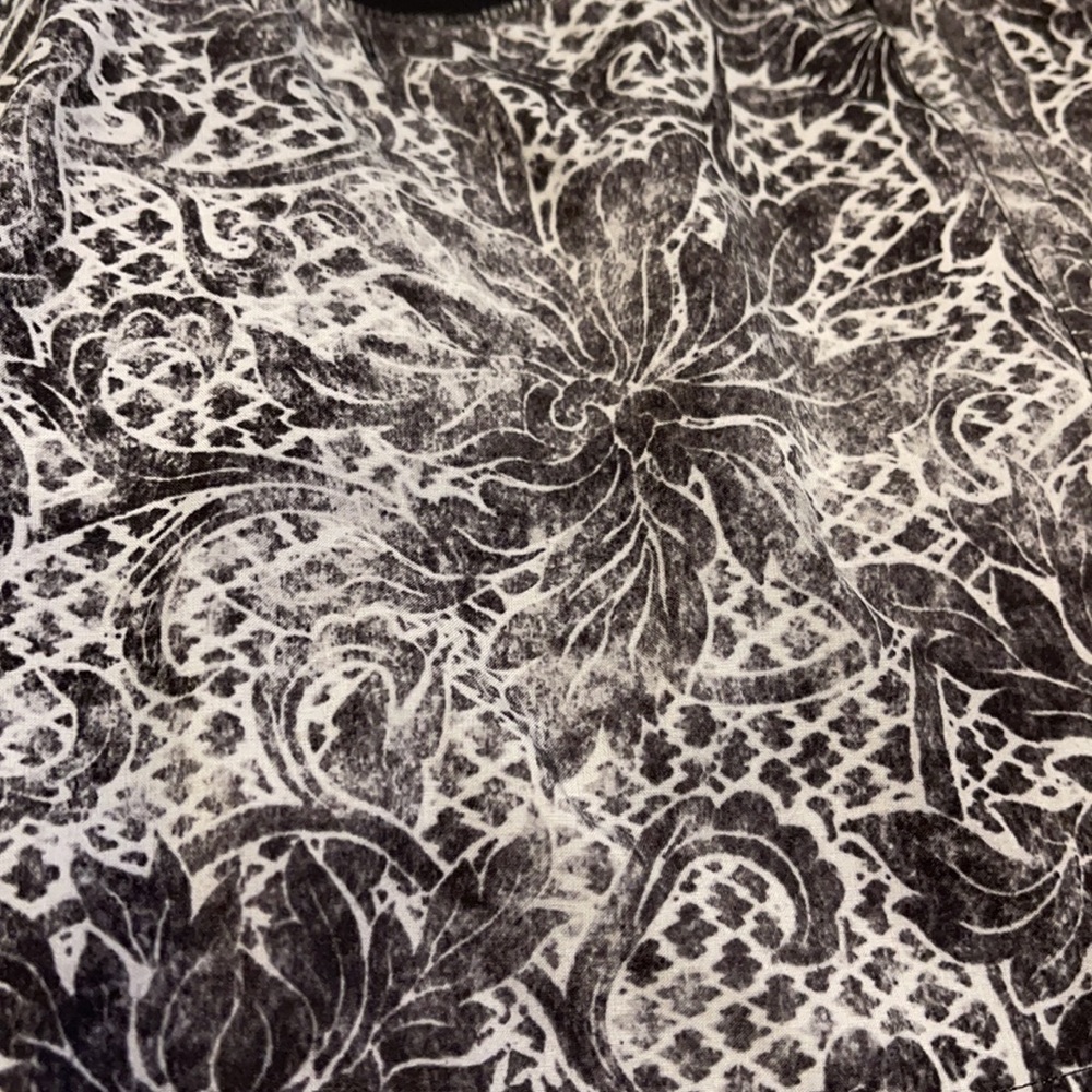 Luluemon shorts - Picture 6 of 6